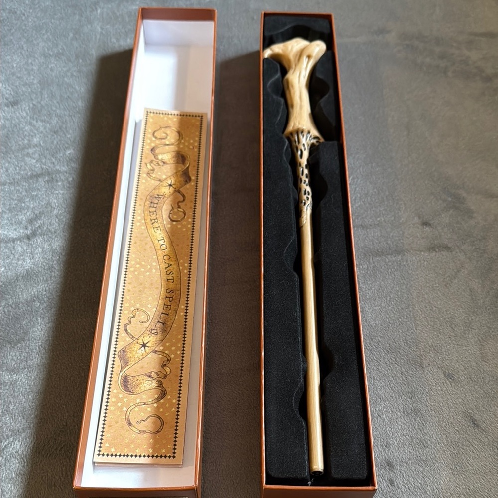 Elegant Gold Magic Wand
